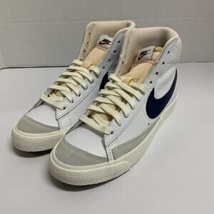 Nike Blazer Mid '77 Washed Denim FN6877 100 Size 8 White Blue Mid Top Sneaker